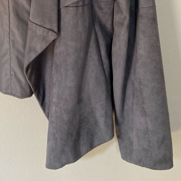 Cupcakes and cashmere faux suede gray jacket M - Picture 4 of 8